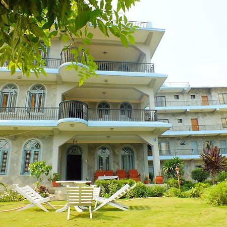 Hotel Greenland Pokhara Zewnętrze zdjęcie