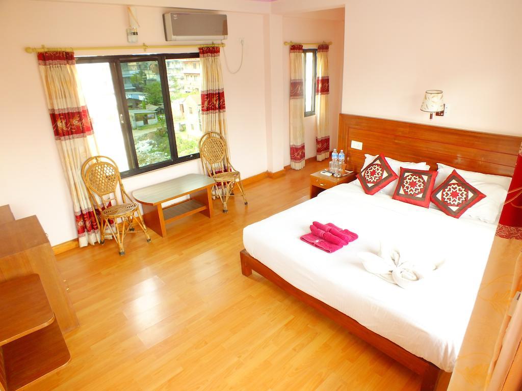 Hotel Greenland Pokhara Pokój zdjęcie