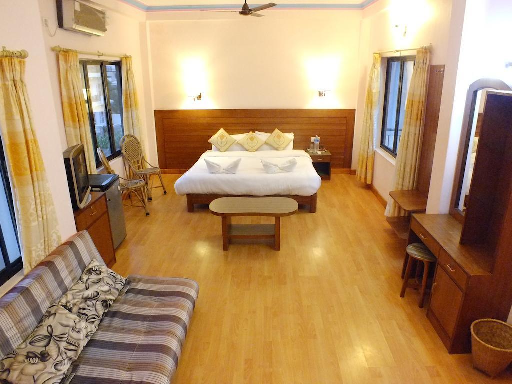 Hotel Greenland Pokhara Pokój zdjęcie
